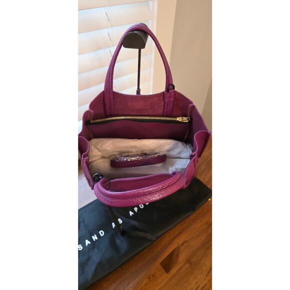 Ampersand as Apostrophe Half Tote Deep Magenta Buffalo Leather NWT - Picture 6 of 8